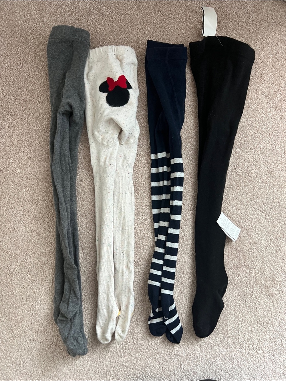 4 GAP girls tights - size small